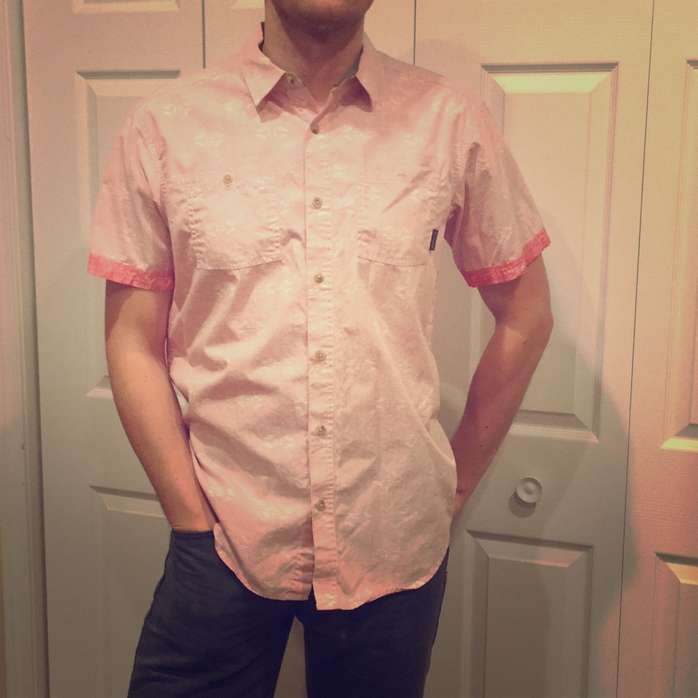 Columbia Button-up Short Sleeve.
